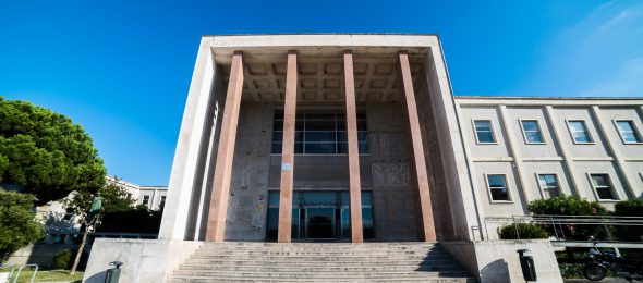 Mestrados e Doutoramentos: Candidaturas e Matrículas para o ano letivo 2018-2019 da FDULisboa